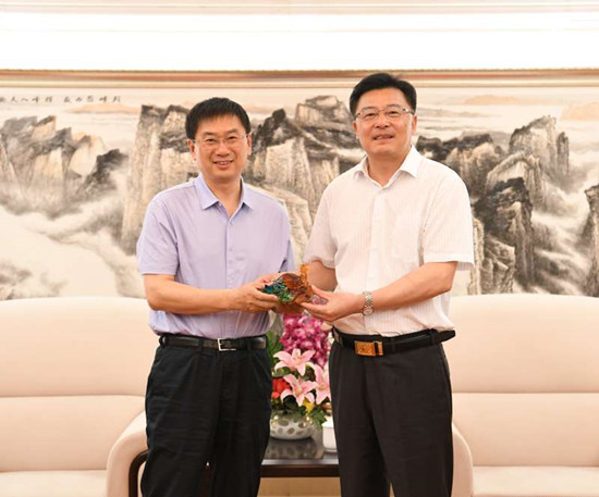 31a22f0009b74a26976819a89aa78caa.jpg 江南大学副校长田备一行莅校考察交流.jpg